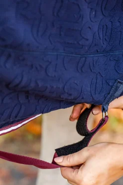 horseware Couverture Sechante En Relief Jersey Navy/Burgundy Discount