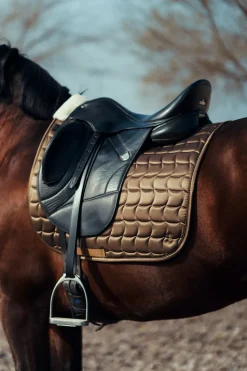 horze Tapis De Selle De Dressage Houston Marron Fonce Bison Outlet
